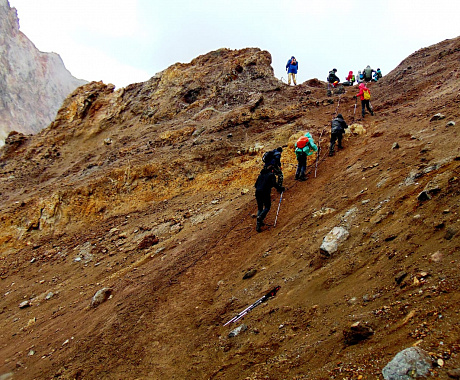 Ascending of the volcano Mutnovsky
